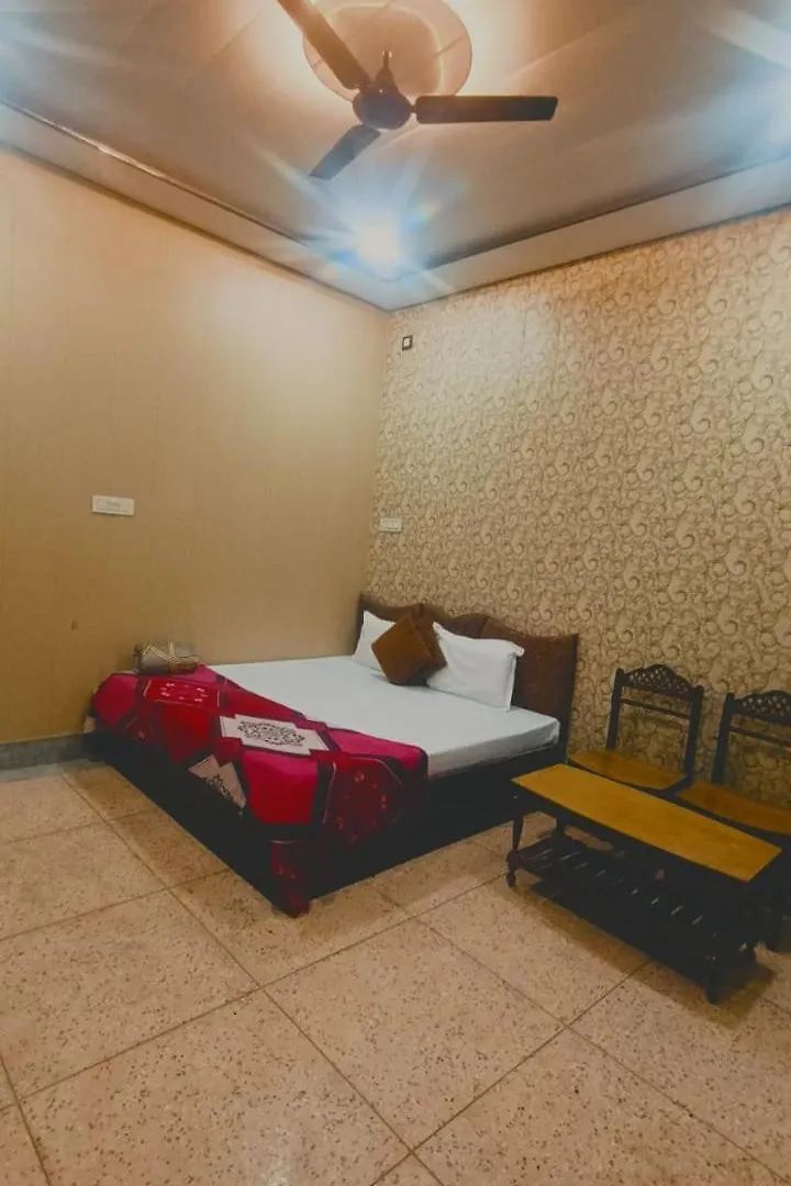Shree P Guest House Varanasi 4*,